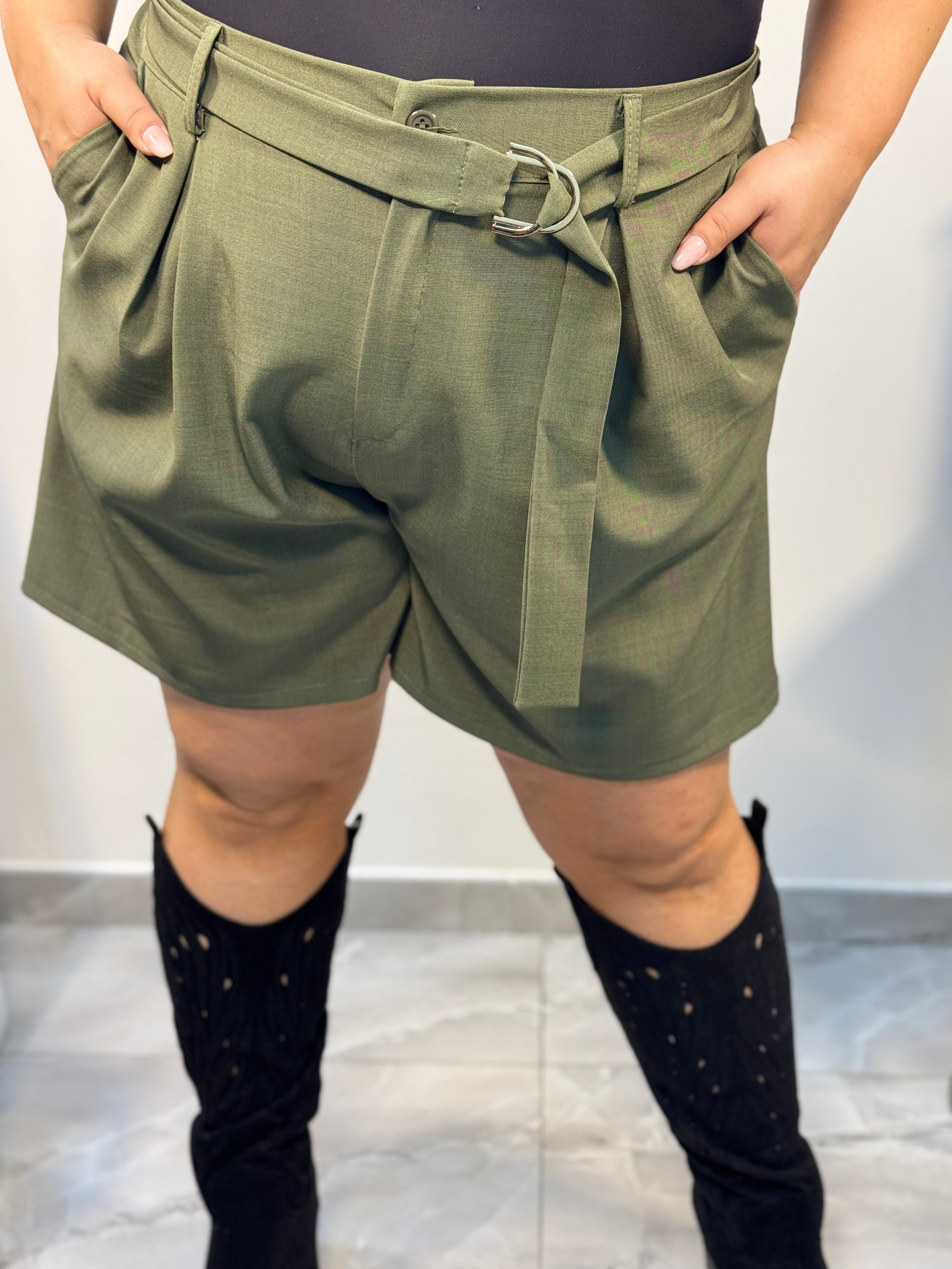 Short Amelie