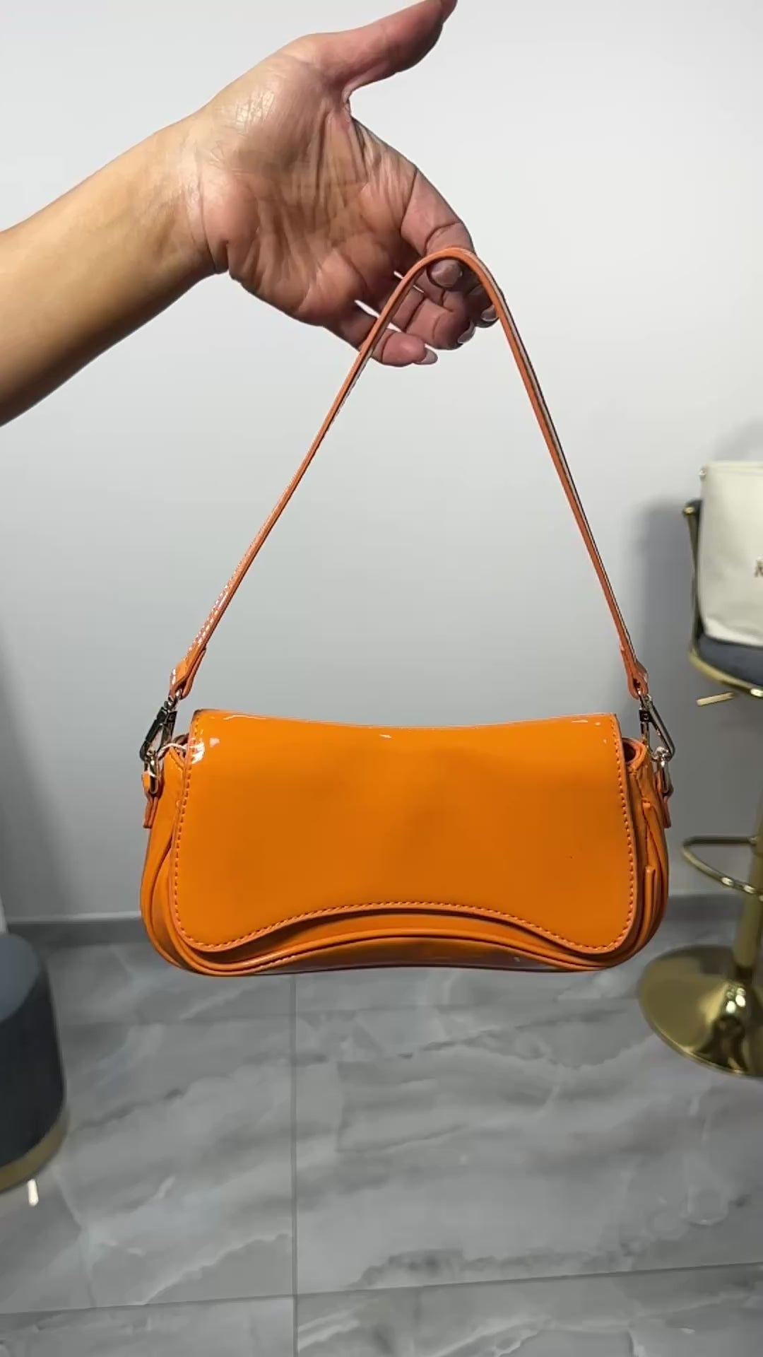 Bag titty